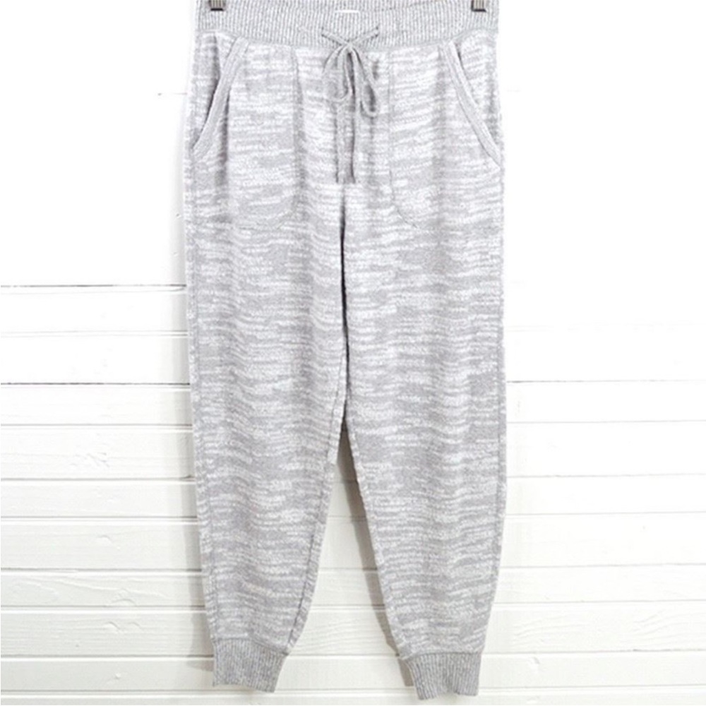 Abercrombie & Fitch sleepwear knit gray joggers. Side pockets. Size S